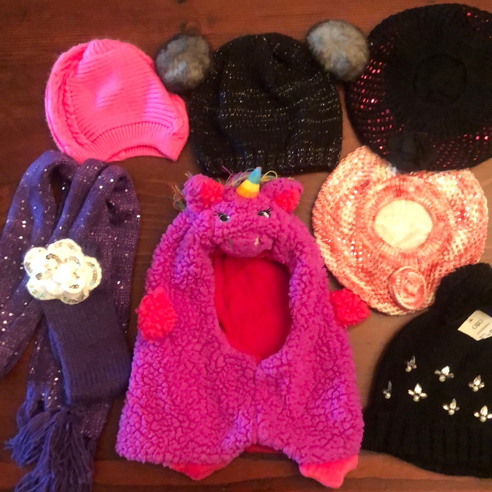8 Piece Girls Winter Accessory Bundle